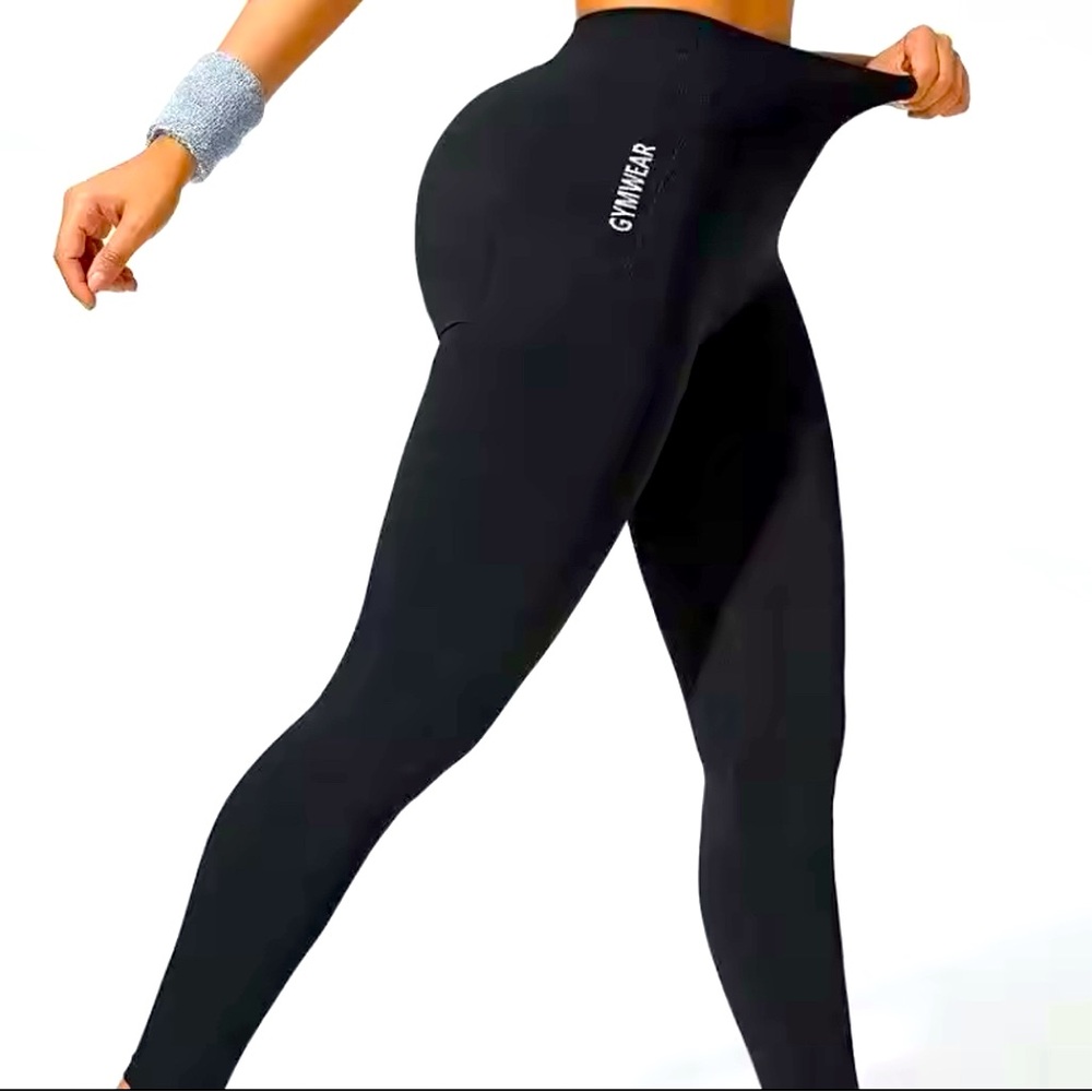 New! Women’s Gym Leggings